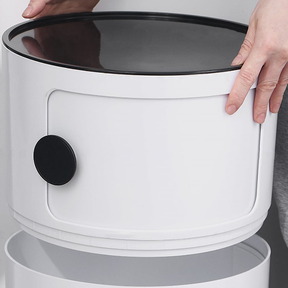 Table de chevet moderne de chambre blanche 3 portes image de fenêtre