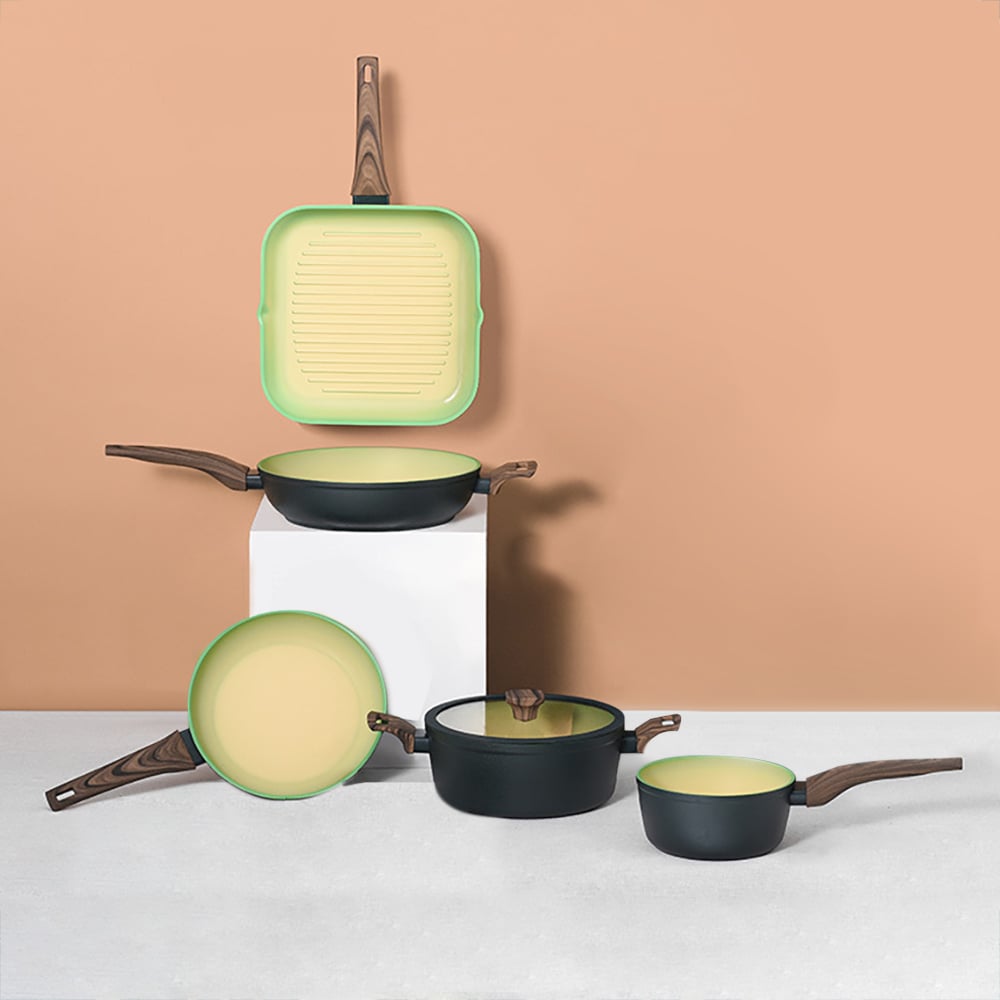 Batterie de cuisine en aluminium antiadhésif 8 pièces, casseroles et poêles de couleur avocat image de fenêtre