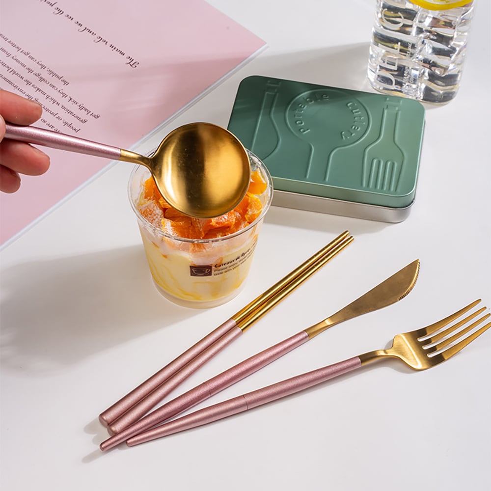 Ensemble de couverts en acier inoxydable portugais 4 pièces avec boîte de rangement amovible et portable image de fenêtre