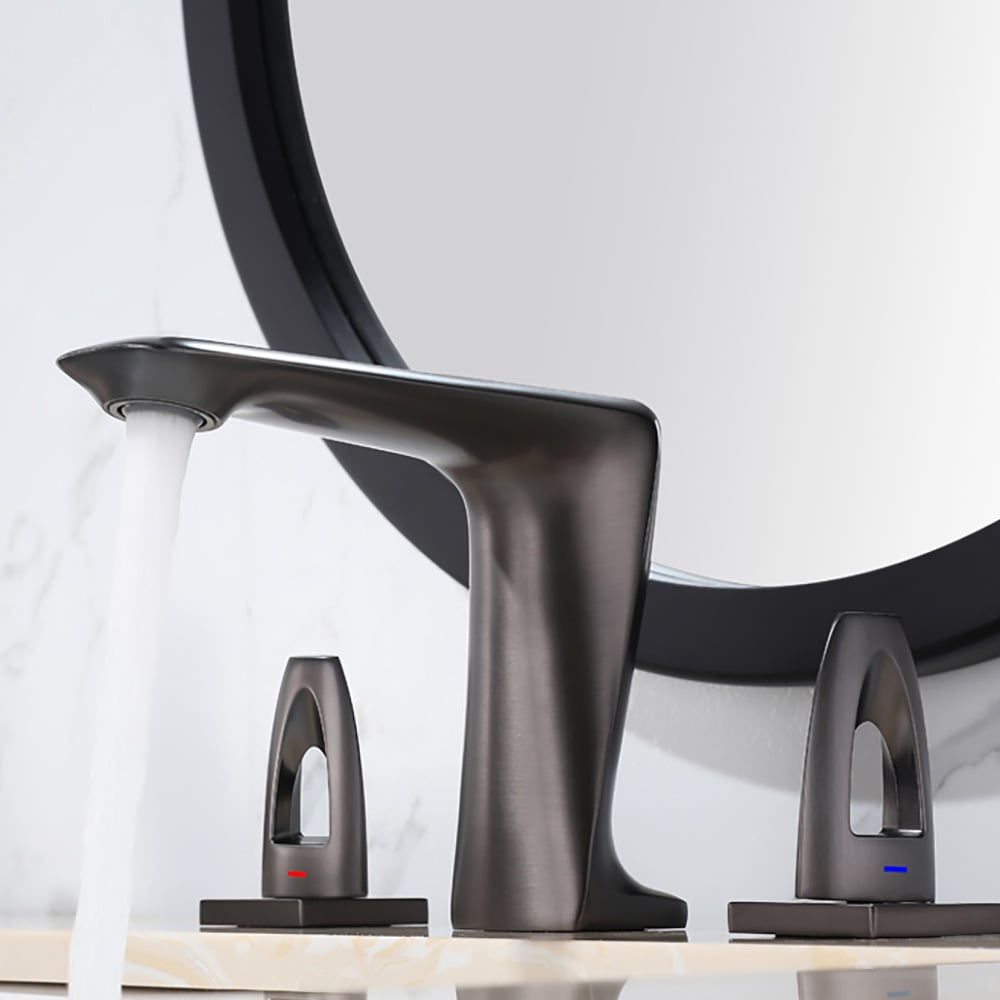 Moderner 3-Loch-Waschtischarmatur mit Doppelgriff in Gunmetal Grey Schaufensterbilder