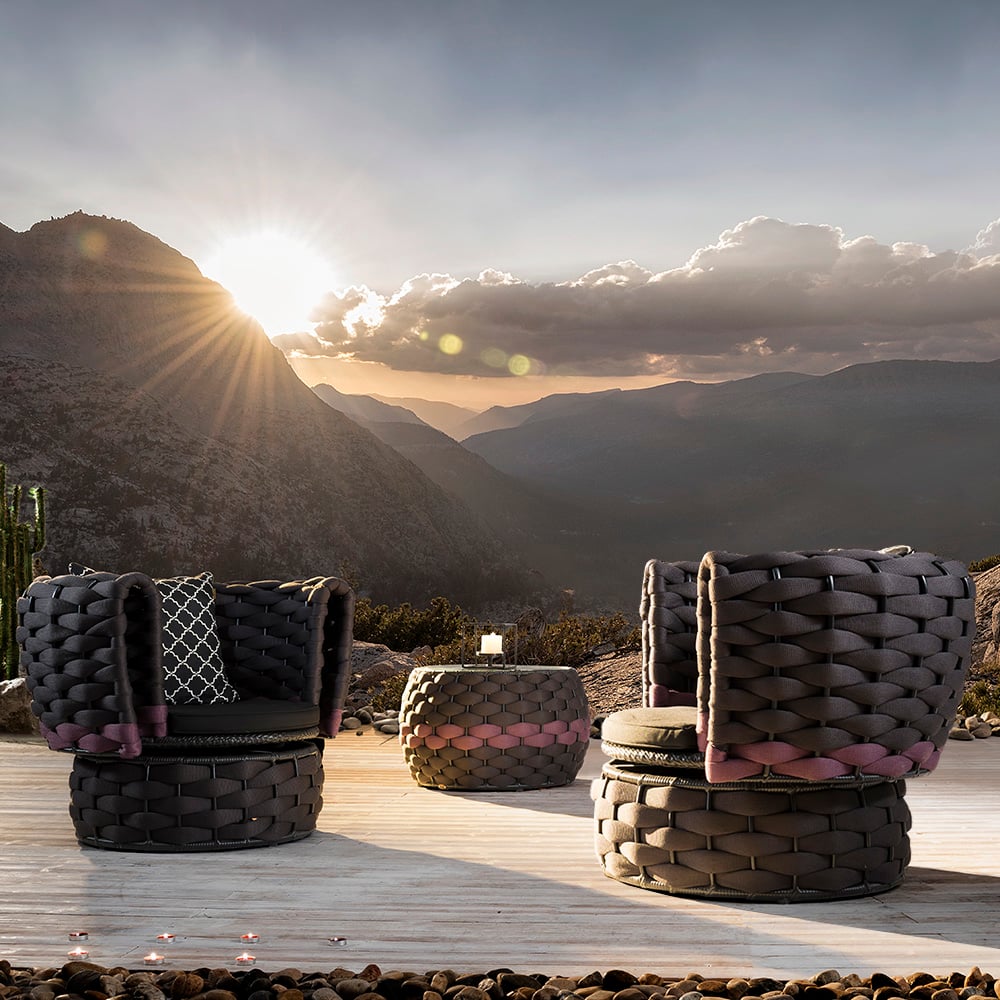 Ensemble de canapé tressé extérieur 3 pièces avec table d'extrémité en verre image de fenêtre