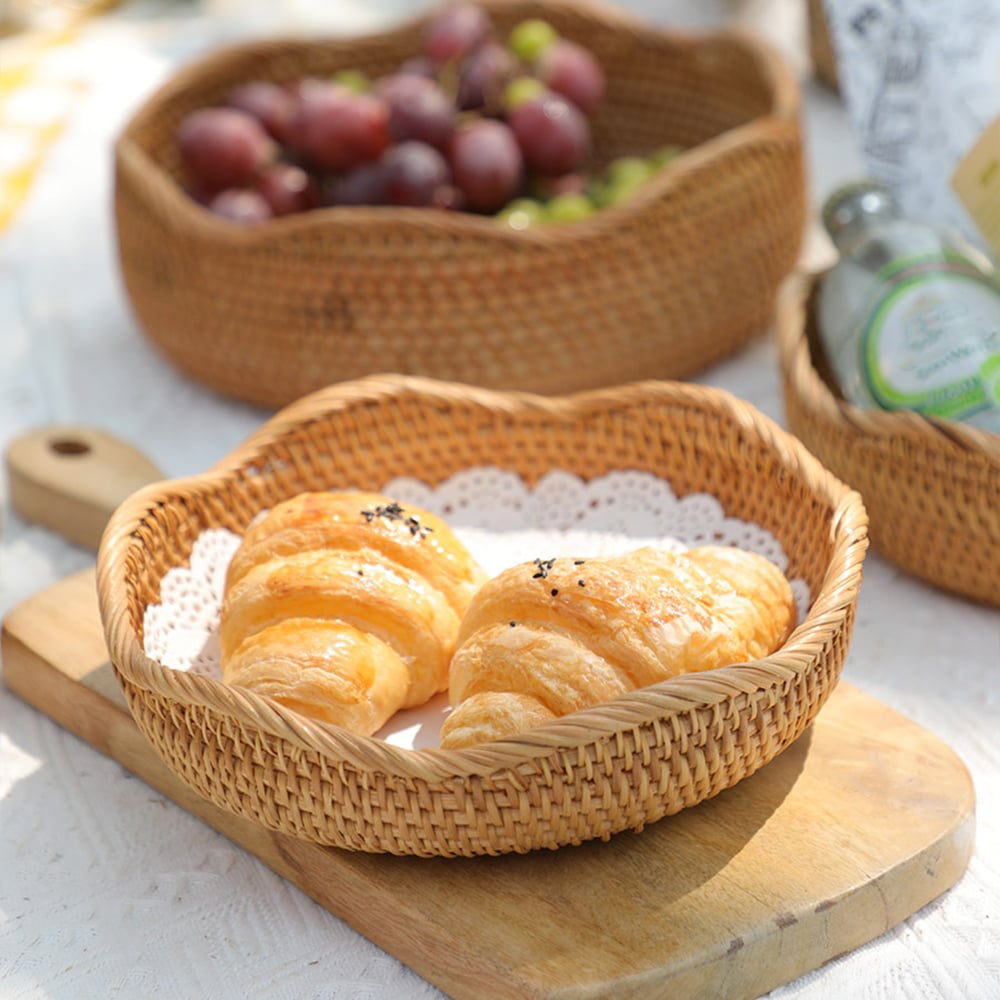 Rustic Fruit Bowl in Rattan Set of 3 window image