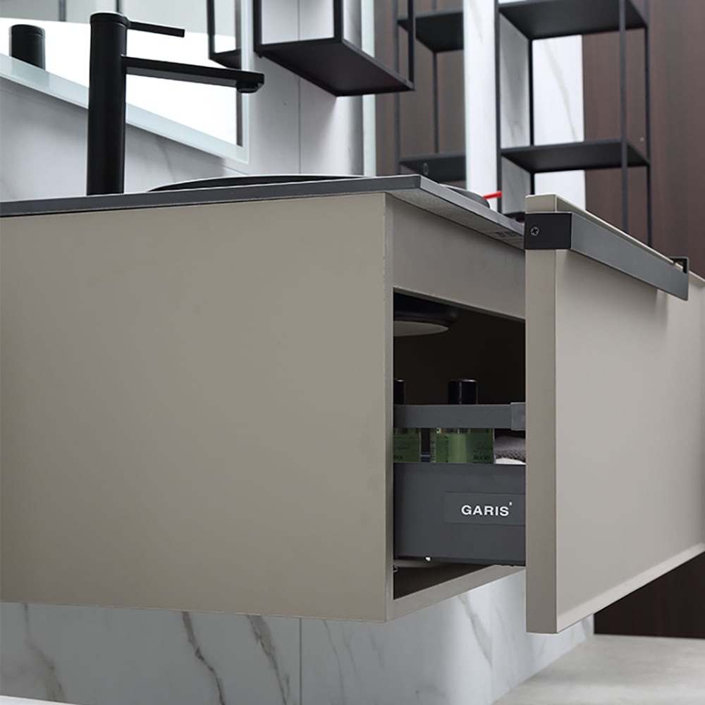 800mm Meuble-lavabo Vanité de Salle de Bain Murale Minimalism Beige avec Lavabo en Céramique image de fenêtre