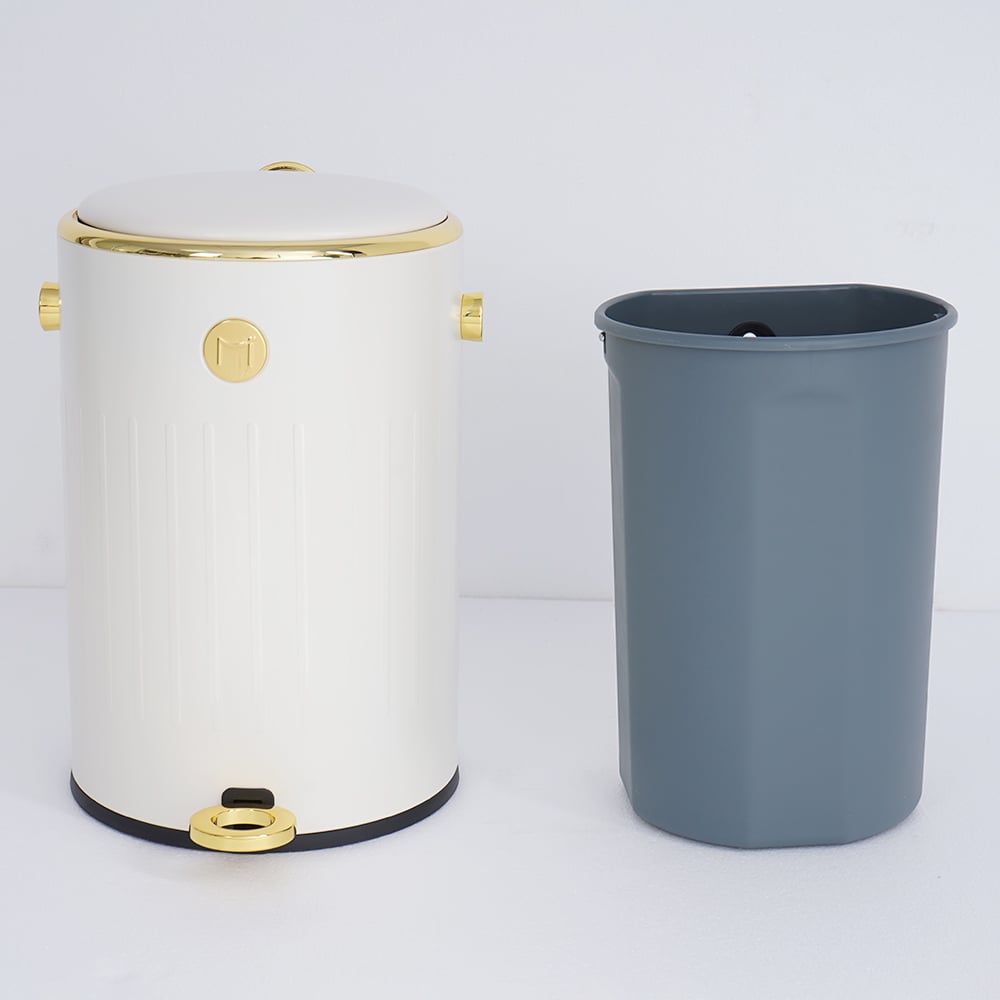 Modern Step On Kitchen Recycling Bin Odor-Free with Handle