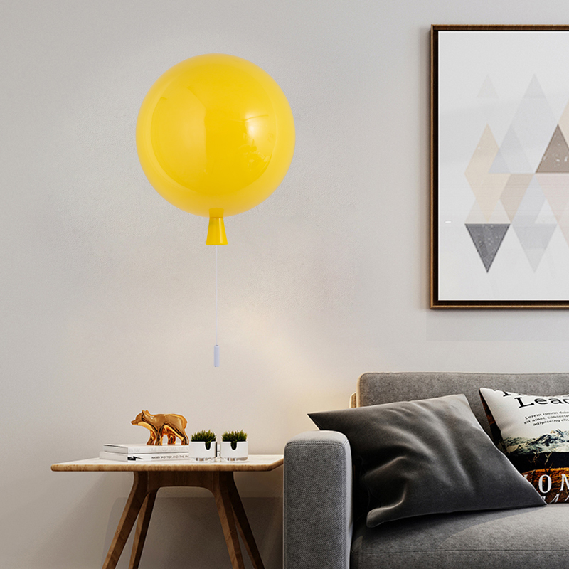 Suspension moderne en forme de ballon en acrylique blanc simple de couleur jaune image de fenêtre