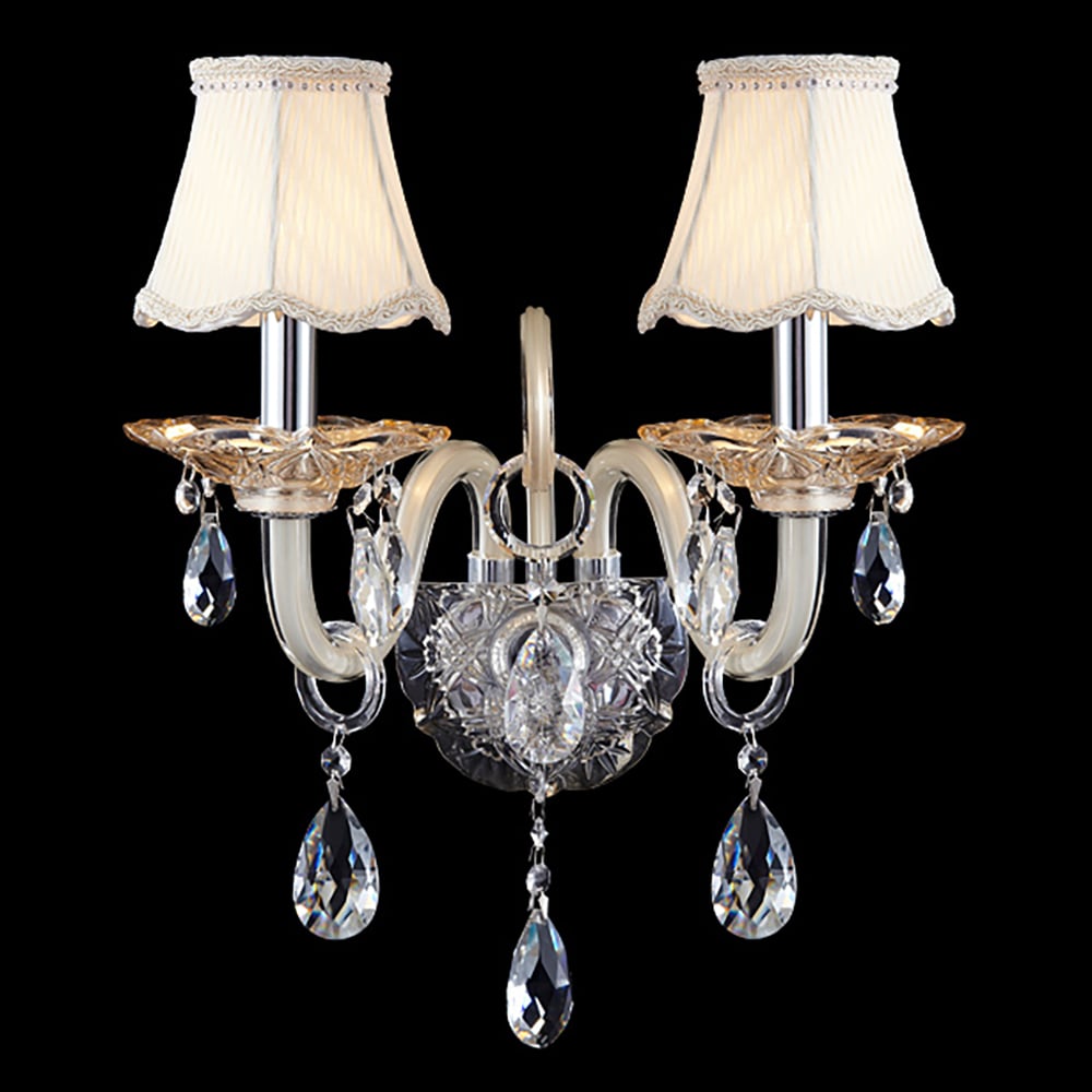 Applique murale à 2 lumières en cristal et chrome de style rustique avec abat-jour beiges image de fenêtre