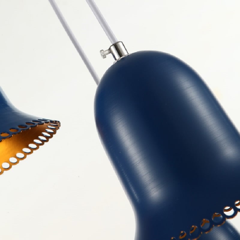 Moderne hanglamp met 3 lampen, aluminium plafondhanglamp in blauwe kleur Vensterafbeelding