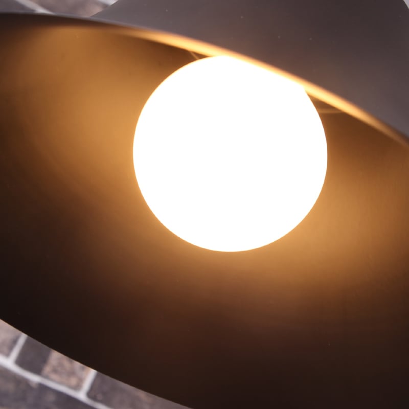 Lampe suspendue industrielle E27 à tête unique en noir pour restaurant, bar, café, salle à manger image de fenêtre