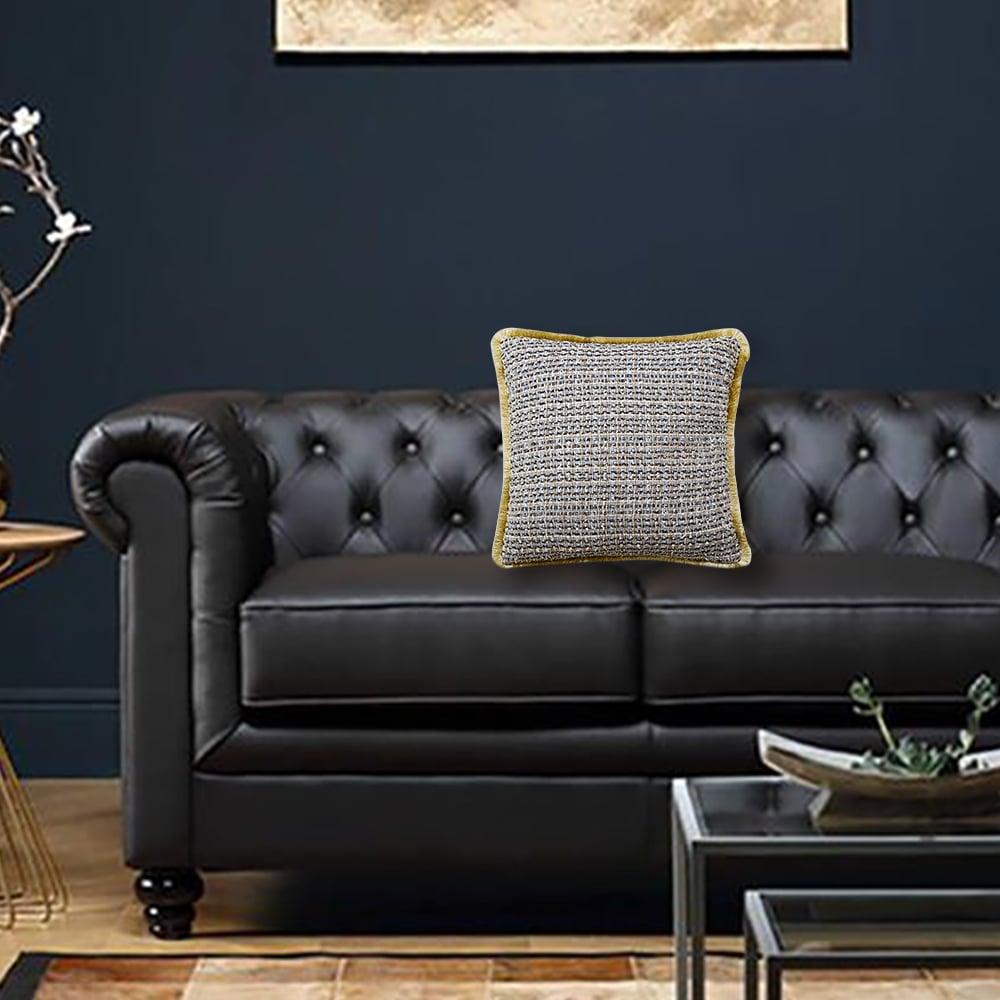 Housse de coussin en soie tissée moderne à pompons dorés de 18 po x 18 po image de fenêtre