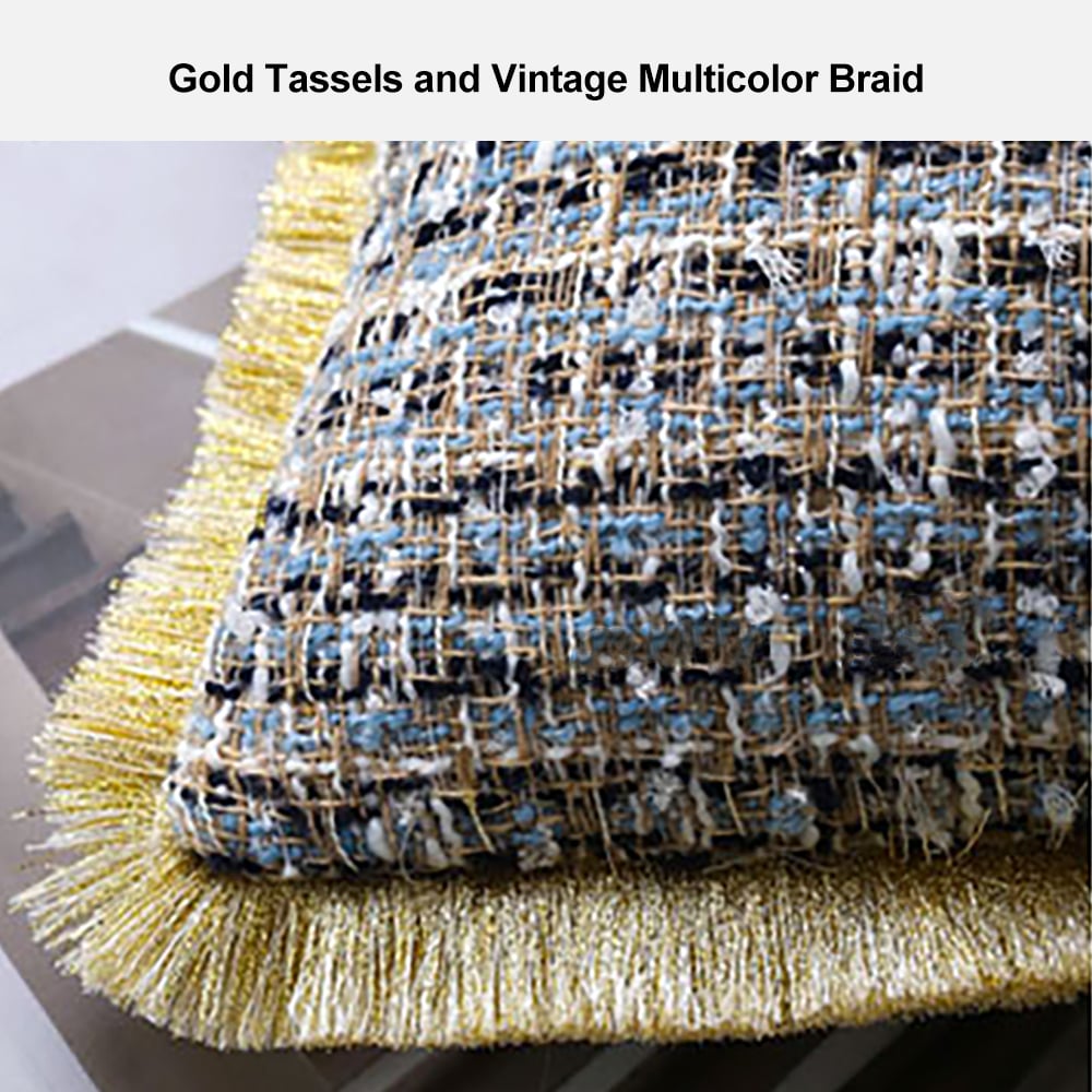 Housse de coussin en soie tissée moderne à pompons dorés de 18 po x 18 po image de fenêtre