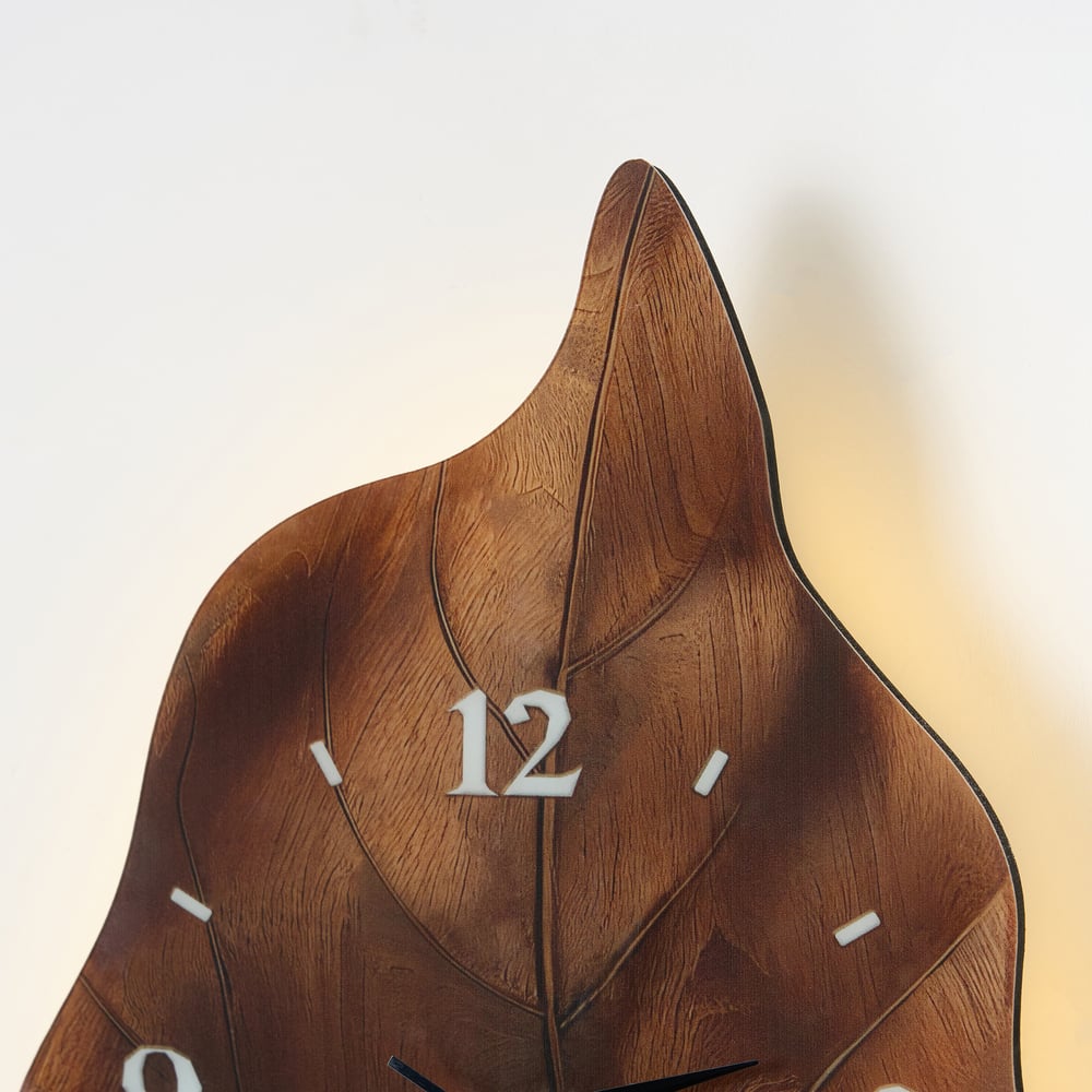 Rustic Leaf-Shaped Wall Clock with USB Light & Moving Pendulum – 28 Inches