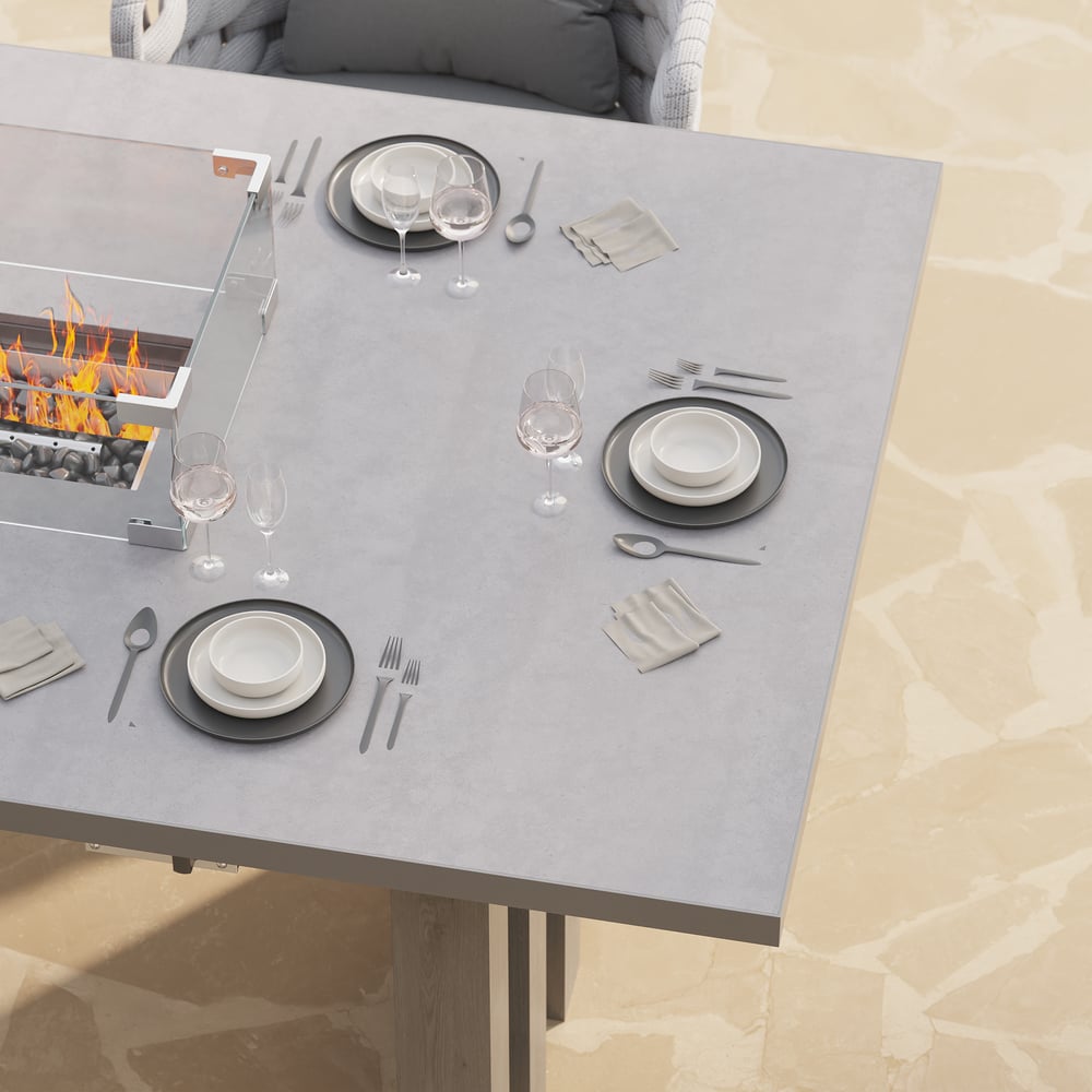 7 kusů šedého hliníkového venkovního ohniště s terasou s tkaným křeslem obrázek okna