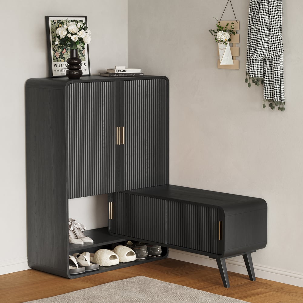 Armadio da ingresso scanalato in legno di frassino impiallacciato per scarpe Immagine della finestra