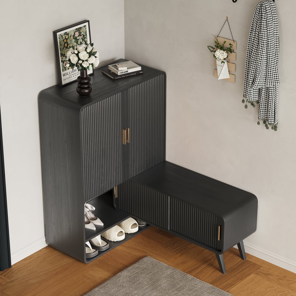 Armadio da ingresso scanalato in legno di frassino impiallacciato per scarpe Immagine della finestra