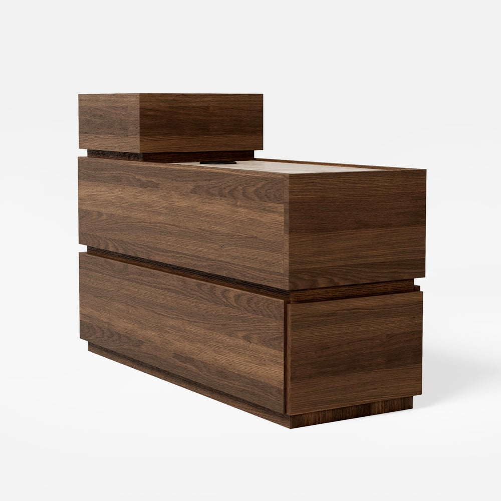 Smalle slimme bijzettafel van travertijnsteen met opbergruimte Vensterafbeelding