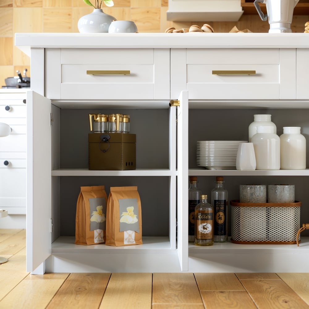Îlots de cuisine de 1800 mm en pierre frittée blanche moderne avec armoire de rangement image de fenêtre