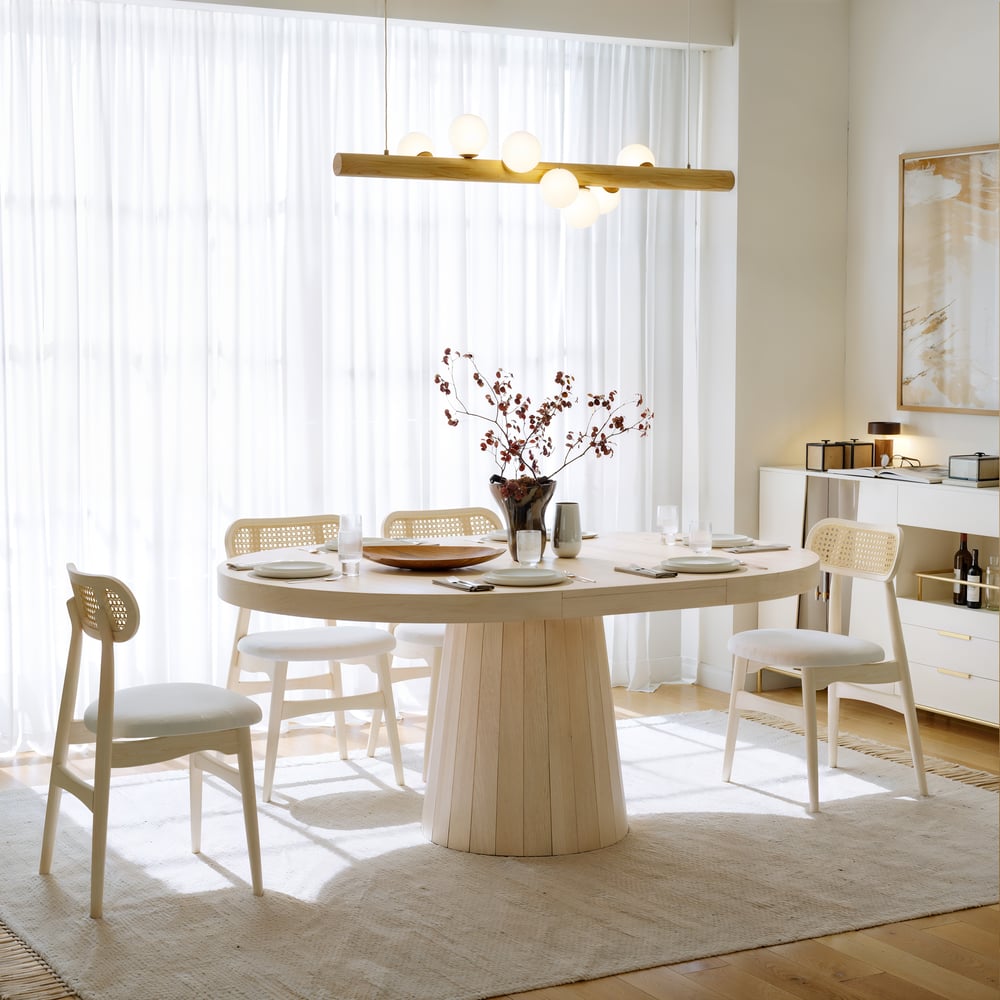 Questions and Answers for Japandi Extendable Dining Table 1000mm-1400mm Whitewash 6-Seater Oval&Round Table