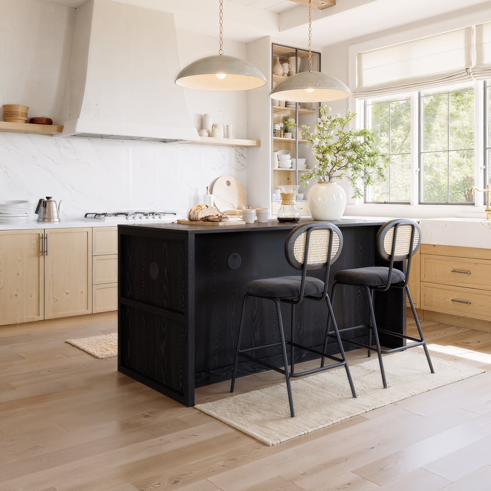 Arune 1800 mm zwarte keukeneilanden in moderne stijl met glazen deuren en laden Vensterafbeelding