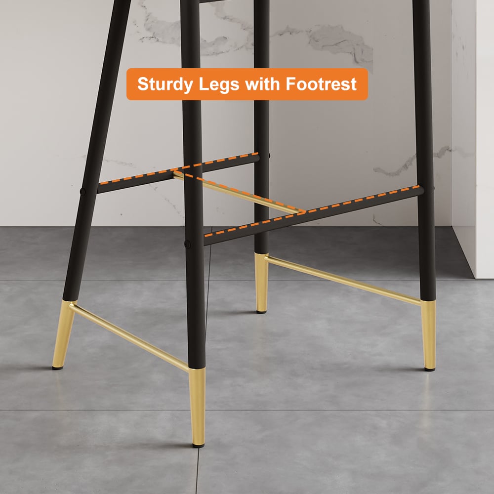 Bancos de Bar Modernos Série Cranis com Estofamento em Veludo Preto Imagem da janela