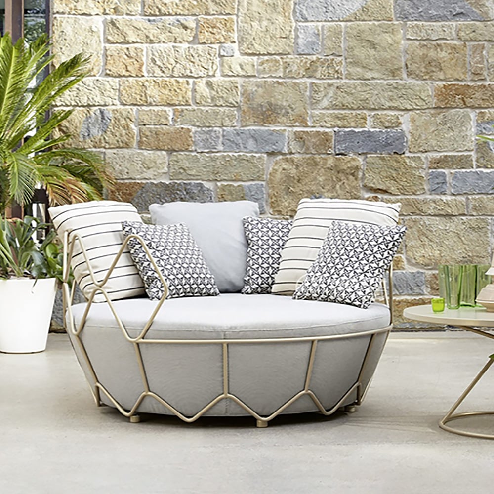 2-Pieces Outdoor Barrel Chair Set with Diamond-Shape Frame and Side Table window image