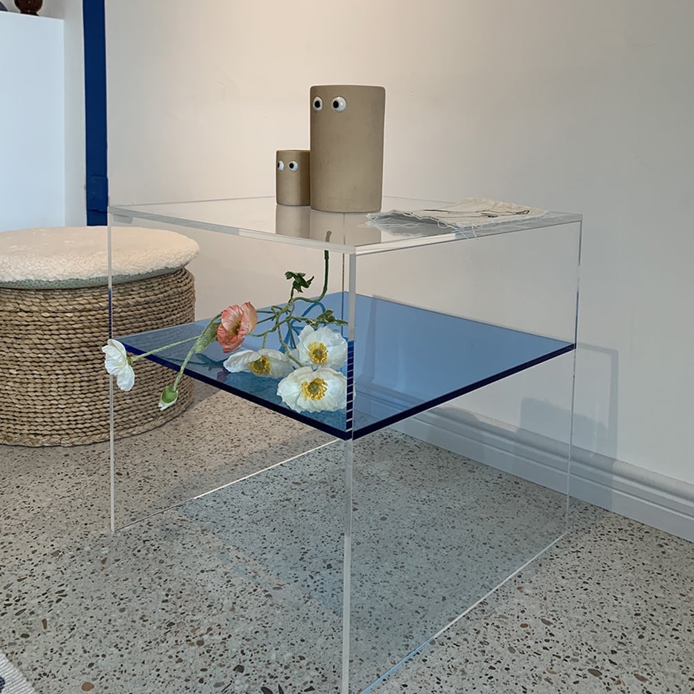 Vierkante bijzettafel van acryl in helder en blauw bijzettafel Vensterafbeelding