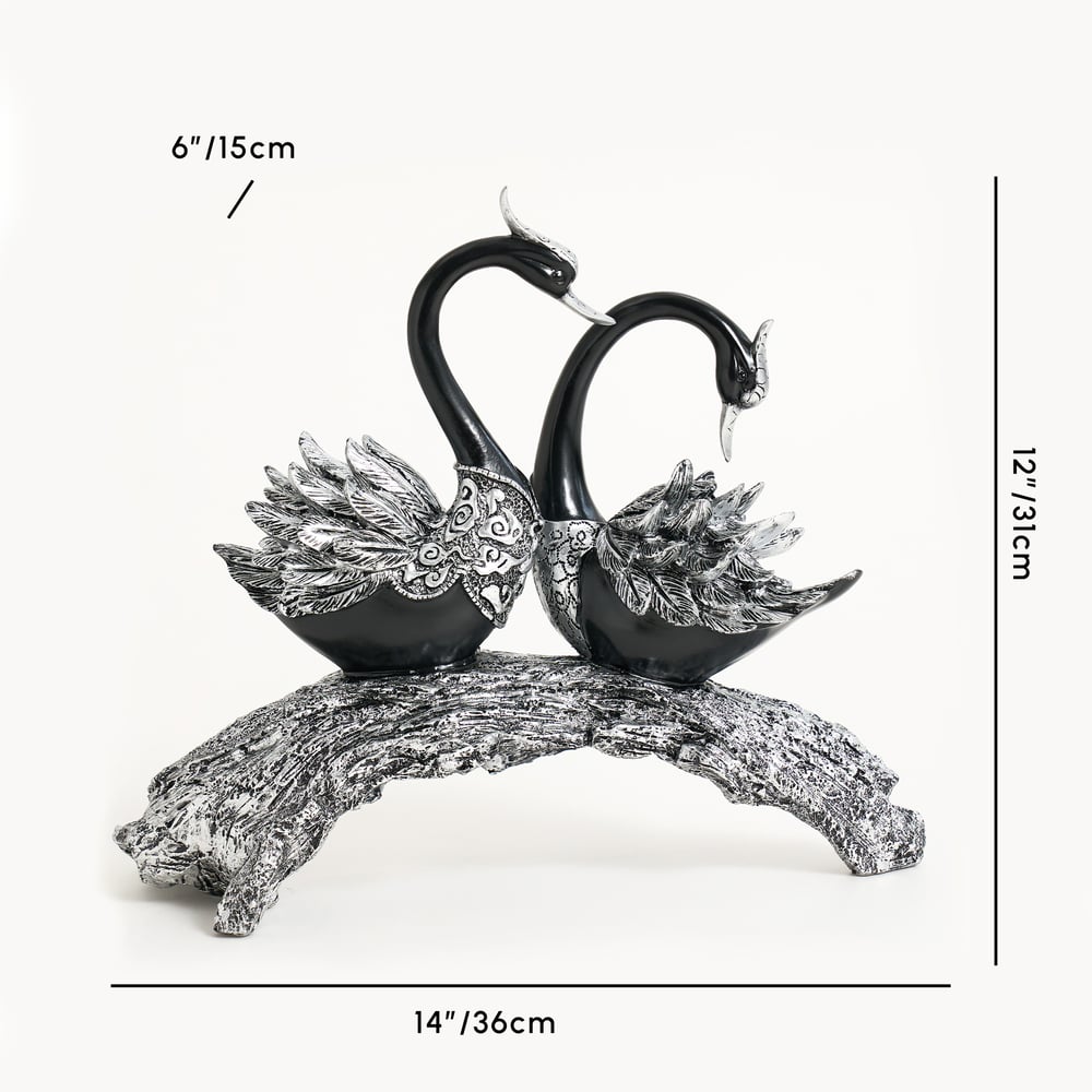 Sculpture de couple de cygnes en résine noir et argent pour décoration de table Poids, dimensions, image