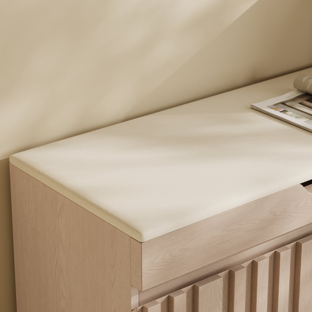 Banc de rangement pour chaussures en bois Aura 47 po avec armoire sur le côté droit pour l'entrée image de fenêtre