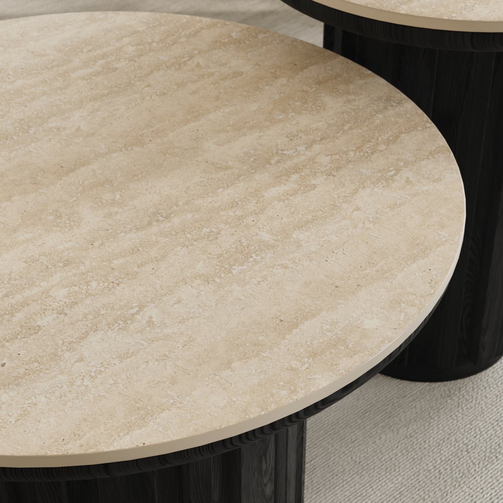 Table basse ronde à lattes en bois de frêne Aura avec plateau en pierre frittée image de fenêtre