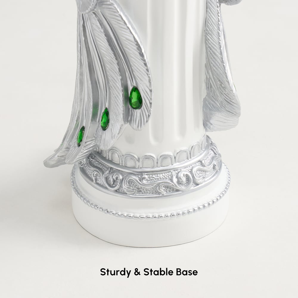 27.6" Srebrna Statua Pawia z Diamentowymi Akcentami – Luksusowa Rzeźba Pawia z Żywicy obraz okna