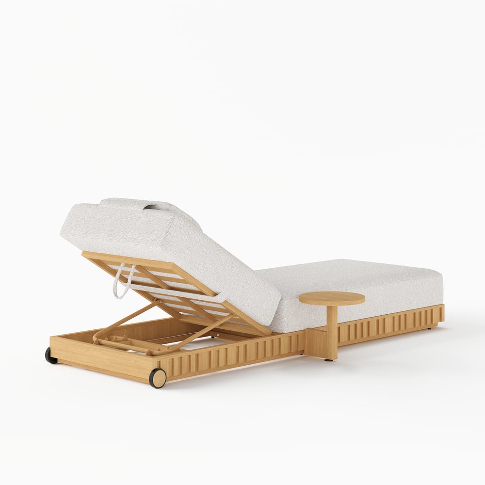 Outdoor Aluminum Adjustable Fluted Lounge Chaise in Warm White window image