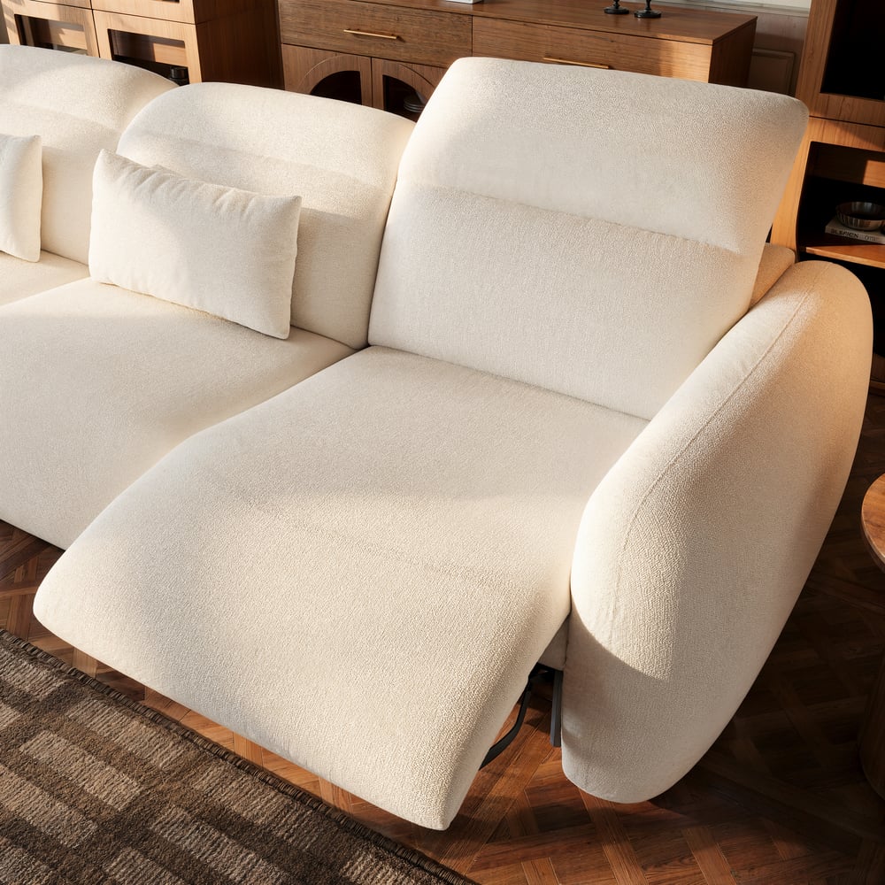 Canapé inclinable électrique 3 places de 312cm en chenille avec gravité zéro, coussins et port USB image de fenêtre