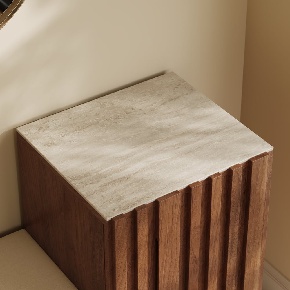 Banc de rangement à chaussures Aura 47" en bois de noyer avec armoire sur le côté droit pour entrée image de fenêtre