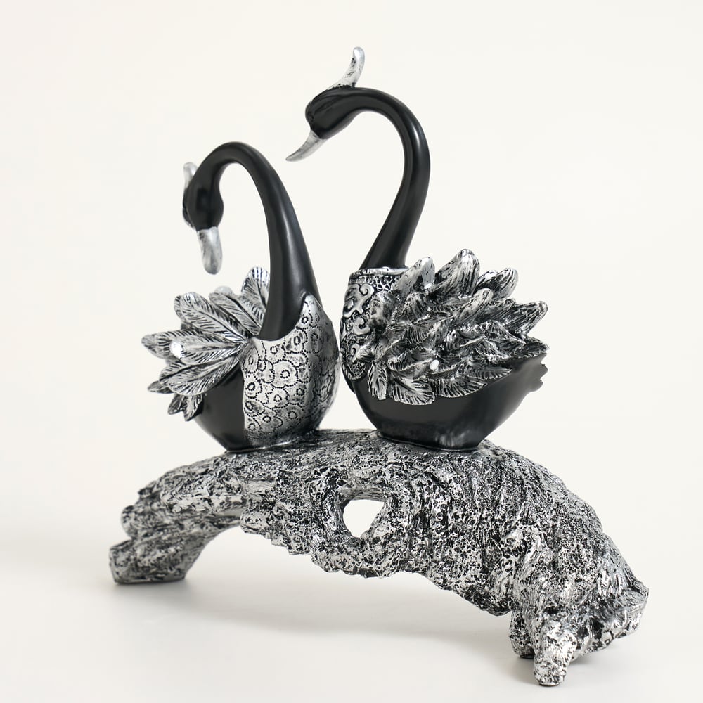 Sculpture de couple de cygnes en résine noir et argent pour décoration de table image de fenêtre