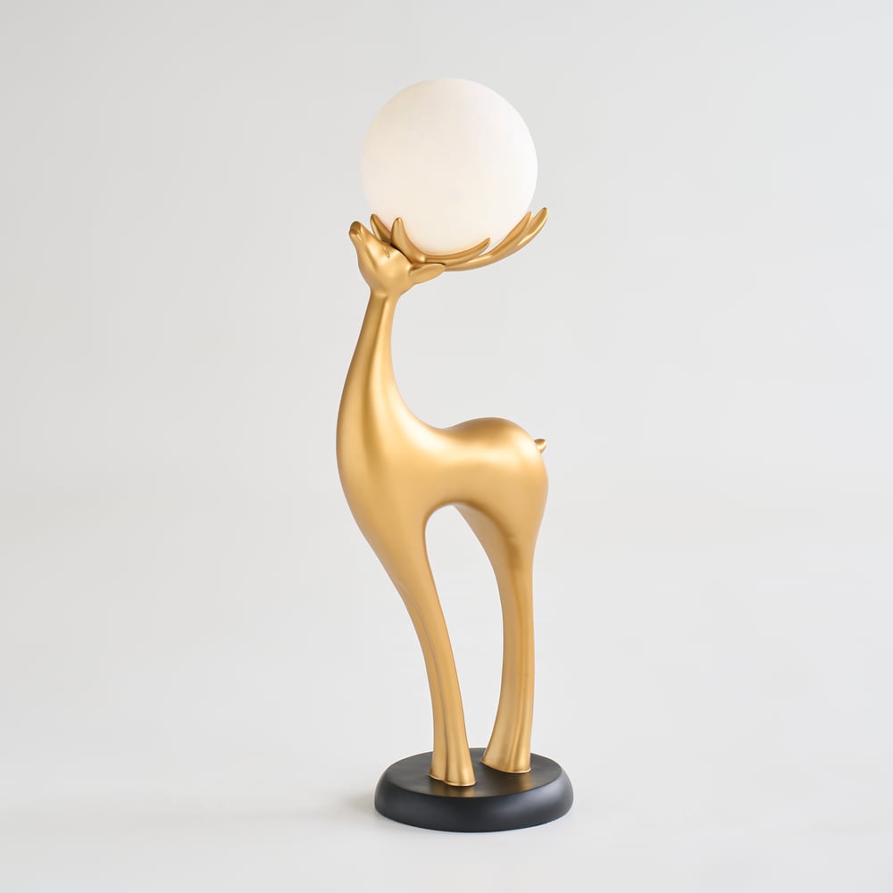 Lampadaire moderne en résine en forme de cerf avec télécommande – 76 cm de hauteur avec boule lumineuse image de fenêtre