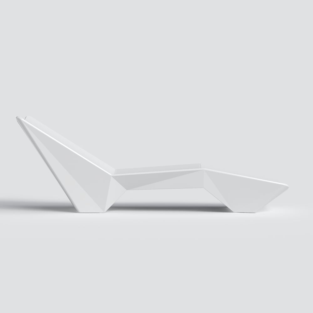 Outdoor Weather-Resistant Pool Chaise Lounge window image