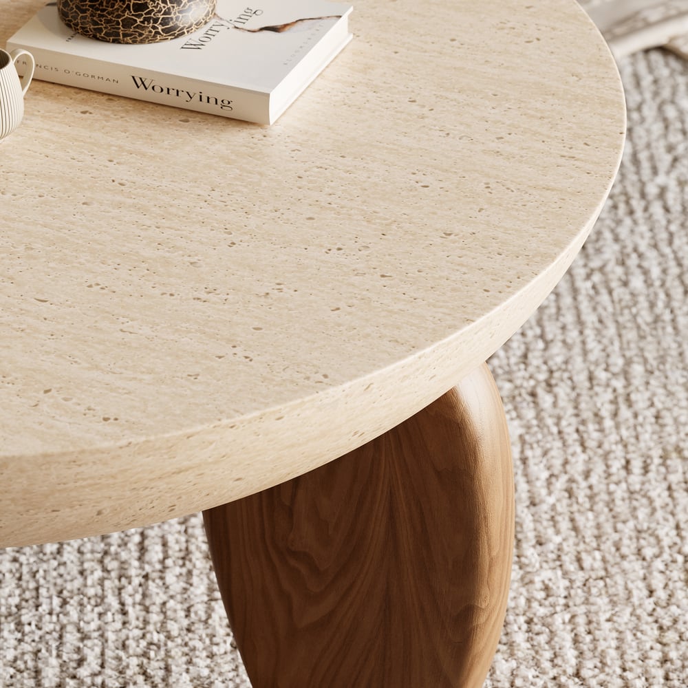 Table Basse Curva 76 cm Ronde en Béton Noyer avec Pieds en Bois image de fenêtre