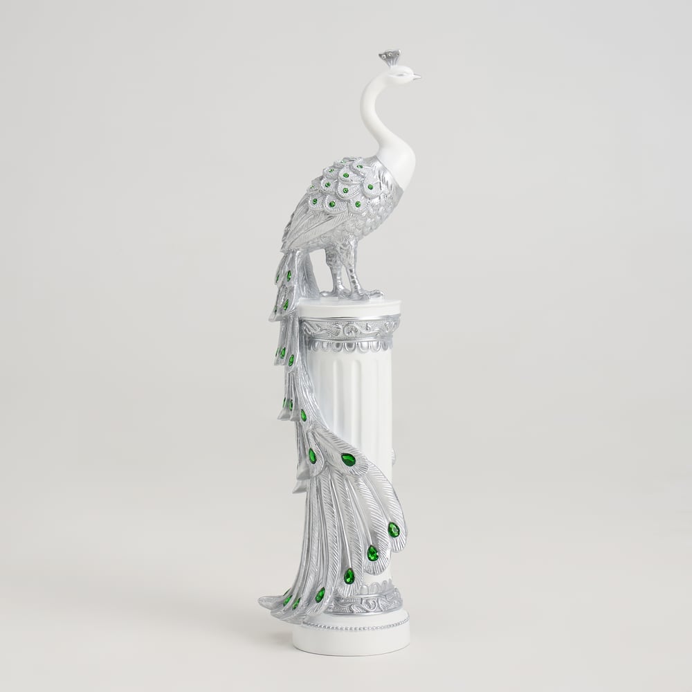 27.6" Srebrna Statua Pawia z Diamentowymi Akcentami – Luksusowa Rzeźba Pawia z Żywicy obraz okna