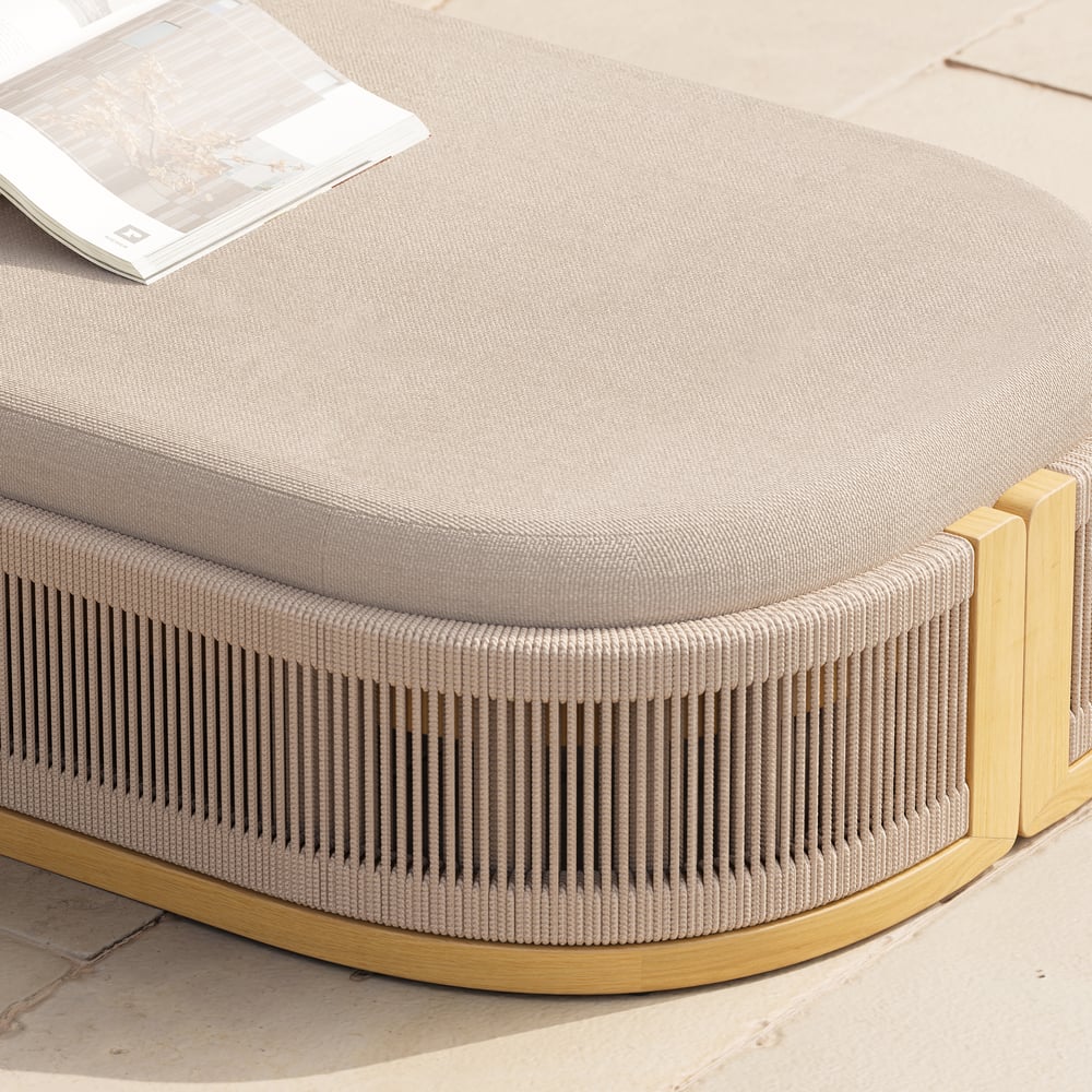 Aluminium & Rotan Buiten Ligstoel Terrasmeubilair in Ivoor Vensterafbeelding