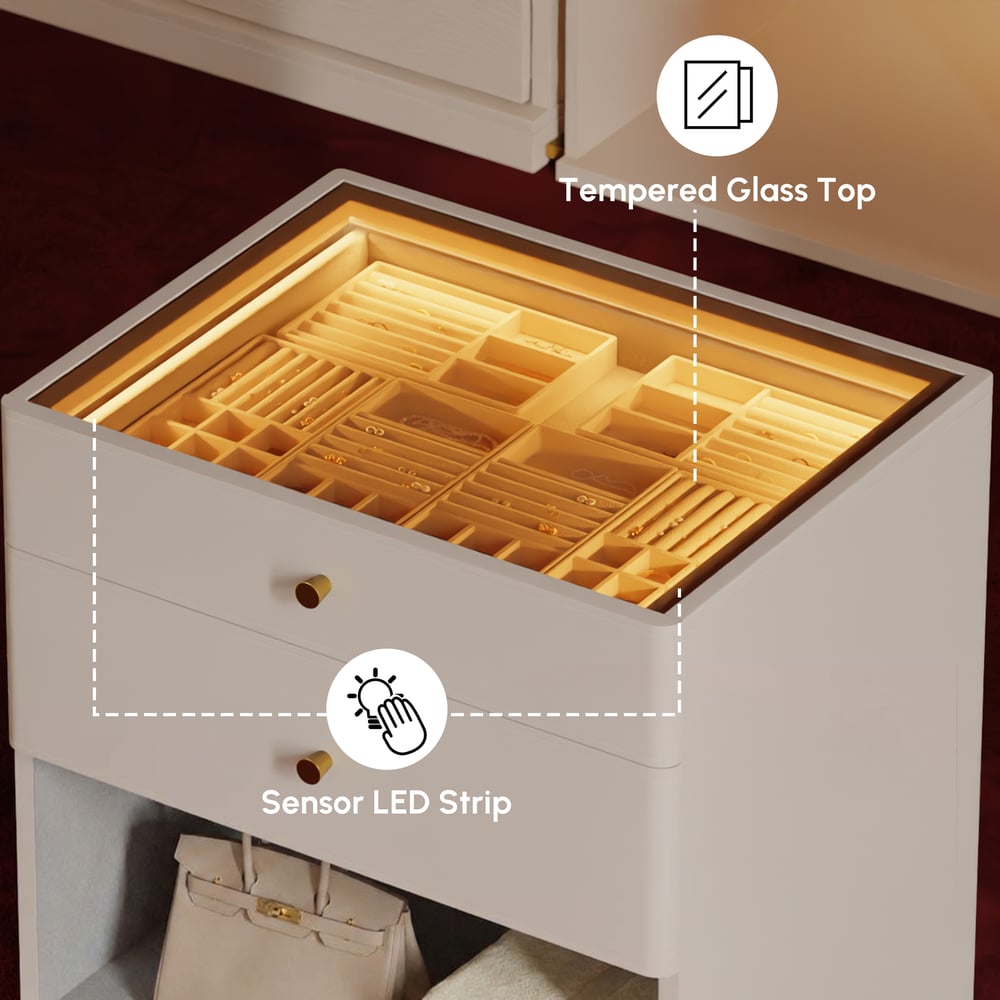 Šatníkový ostrůvek se šperkovnicí s proskleným víkem a osvětlením obrázek okna