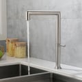 Moderní kuchyňský faucet s jednou rukojetí s vířivým ovládáním z nerezové oceli v kartáčovaném niklu