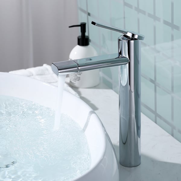 360° Rotate Spout Brass Single Hole Bathroom Vessel Sink Faucet in