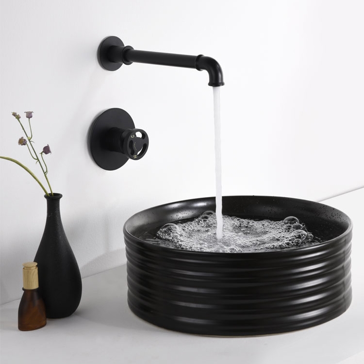 Ruth Robinet de lavabo de salle de bain mural industriel noir mat avec bouton unique