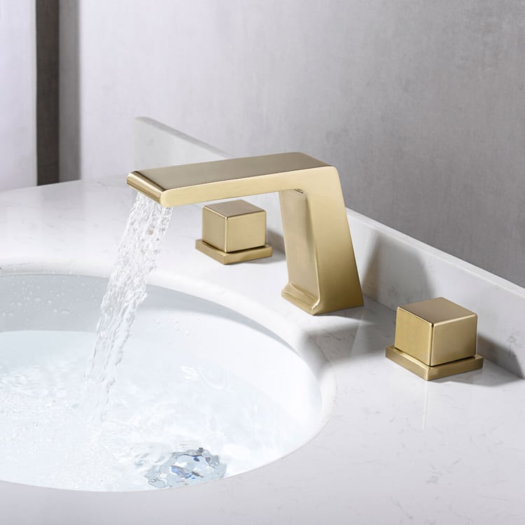 Rubinetto per lavabo da bagno diffuso in oro spazzolato Rosa Waterfall in ottone massiccio