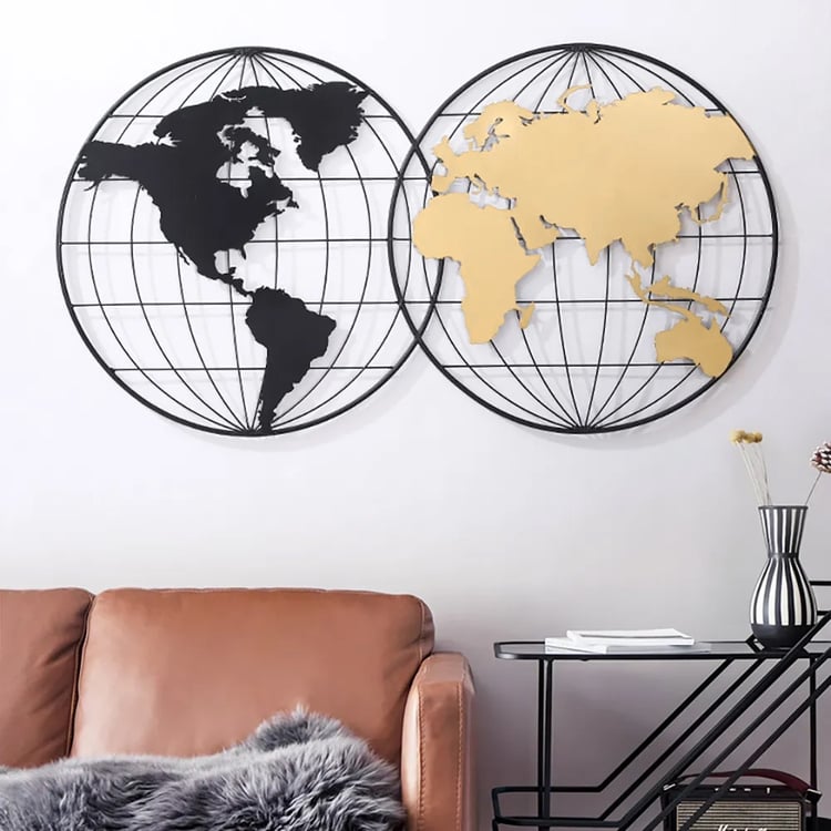 Décoration murale en forme de carte du monde à géométrie moderne de 1105 mm avec cadre rond en métal en noir et or