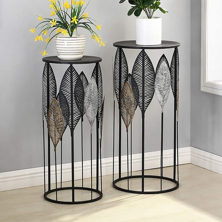 Chic Freestanding Round Plant Stand in Black Set of 2Homary