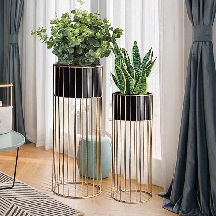 Nordic Freestanding Round Metal Plant Stand Set of 2Homary