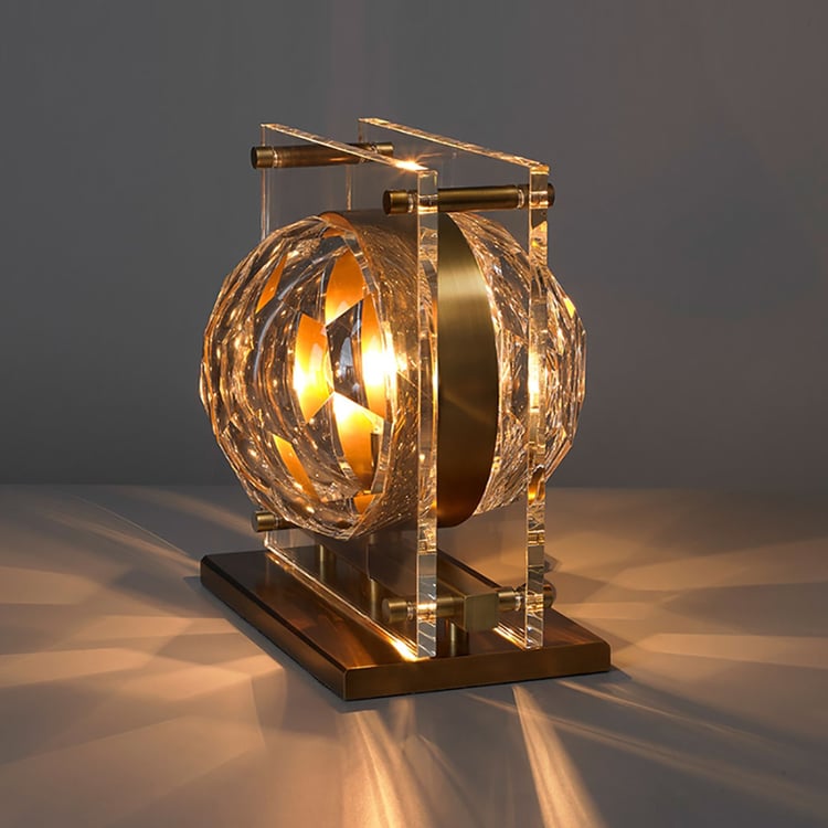 View of Postmodern Geometric Crystal Table Lamp 1-Light with On / Off Switch｜Homary