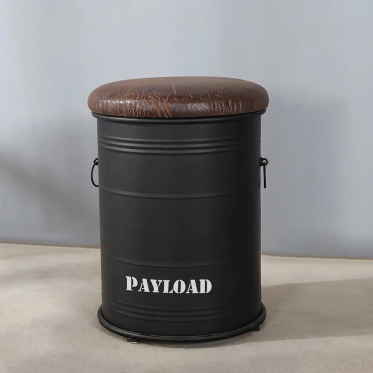 Industriell inspirierter schwarzer Oil-Barrel-Hocker mit Aufbewahrungshocker aus Metall, aus PU-Leder｜Homary DE