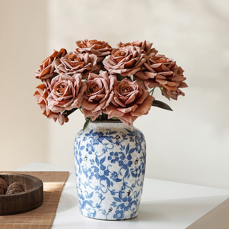 Knstliche Blumen aus blauem und weiem Porzellan im Vintage-Stil mit rosa  Rosen im VasensetHomary DE