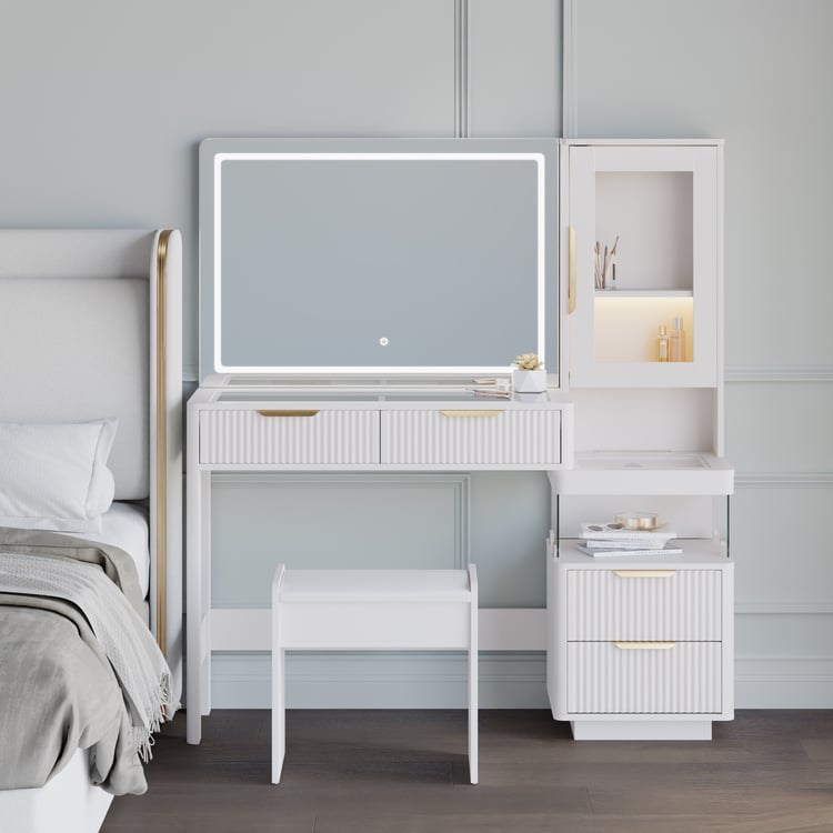 Where Should a Vanity Table Be Placed: Expert Tips for Perfect Placement